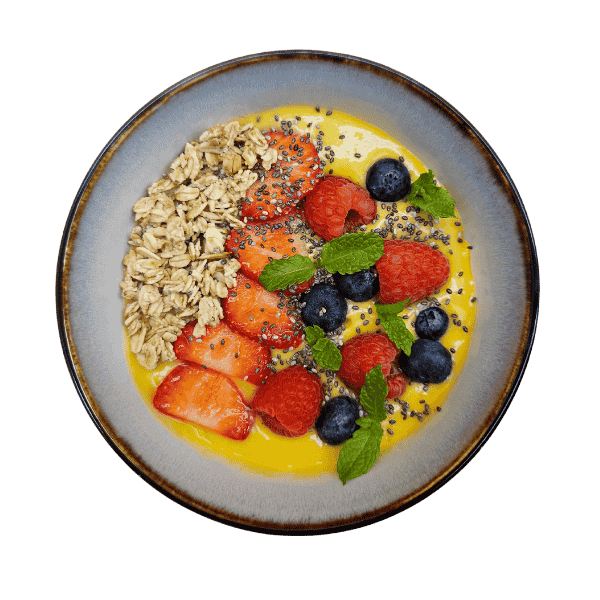 Tropical smoothie bowl